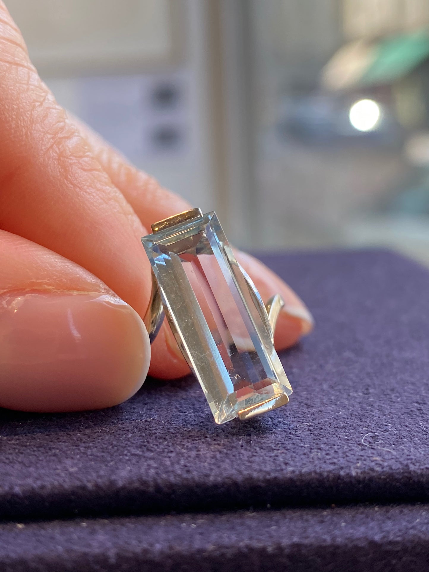 VINTAGE WHITE GOLD & AQUAMARINE RING