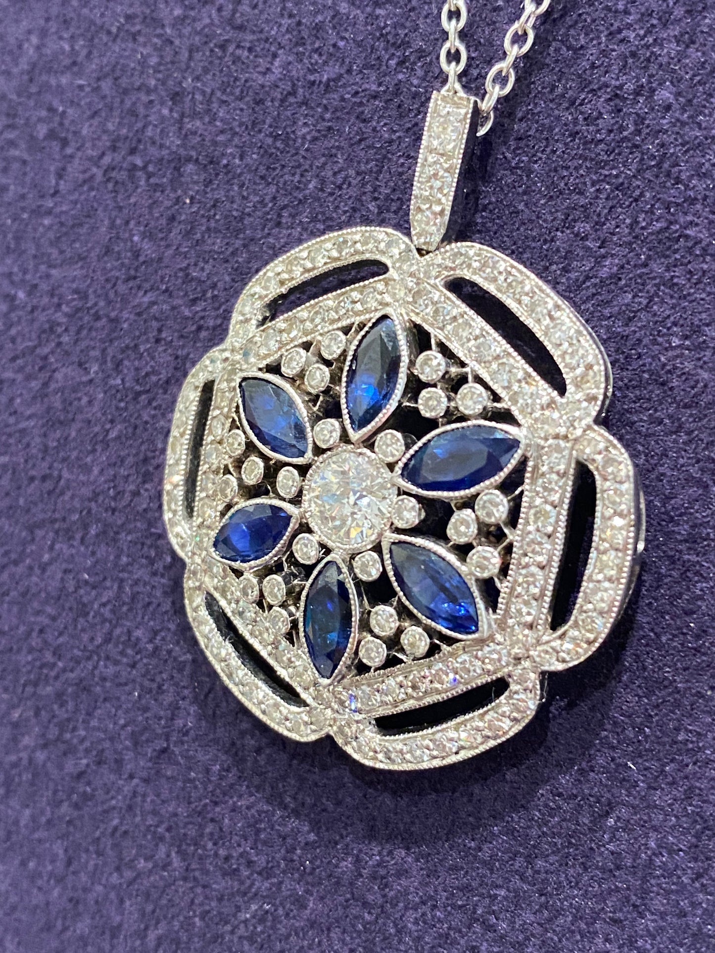 Pendentif rosace Art Déco