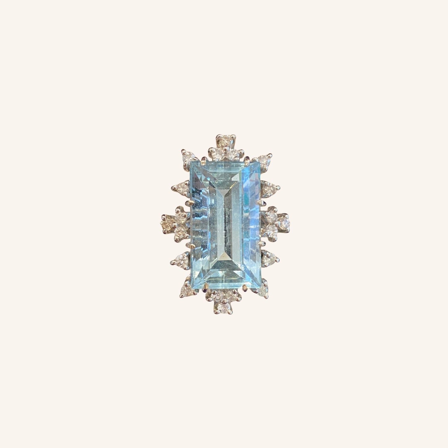 70' AQUAMARINE &amp; DIAMOND COCKTAIL RING