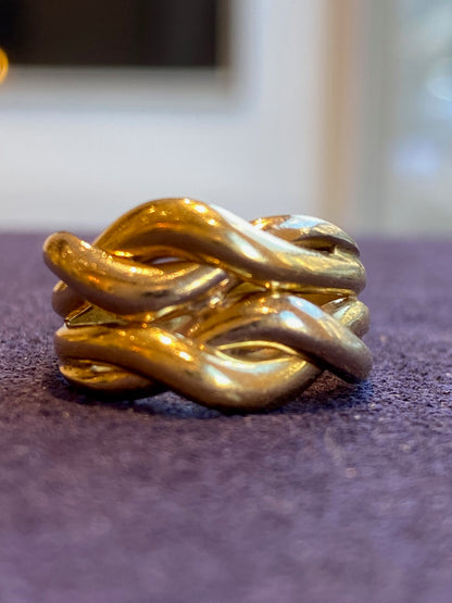 BAGUE EN OR A MOTIF DE TORSADES