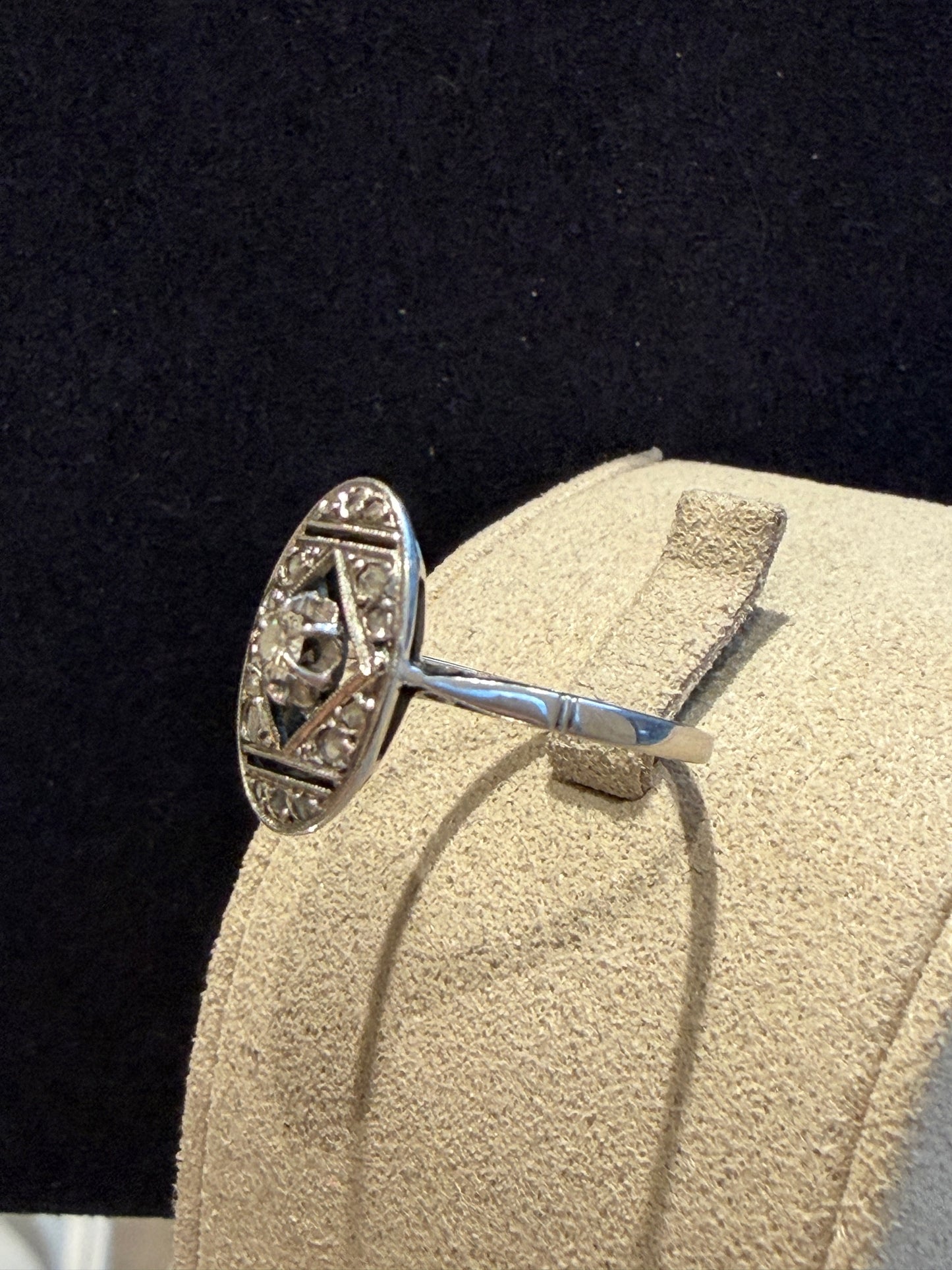 BAGUE NAVETTE ART DECO