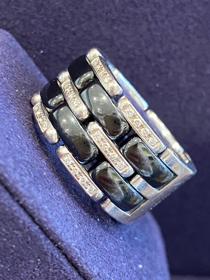 CHANEL, BAGUE ULTRA  CERAMIQUE  & DIAMANTS