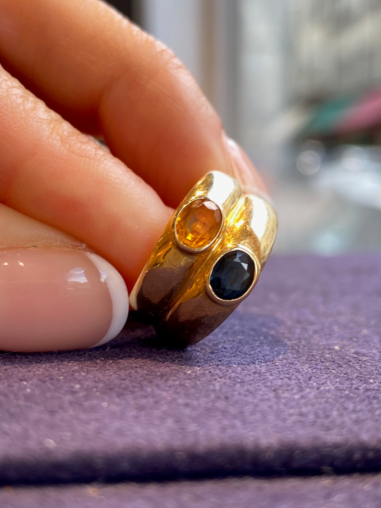 BAGUE DOUBLE JONCS EN OR SAPHIR BLEU ET SAPHIR JAUNE