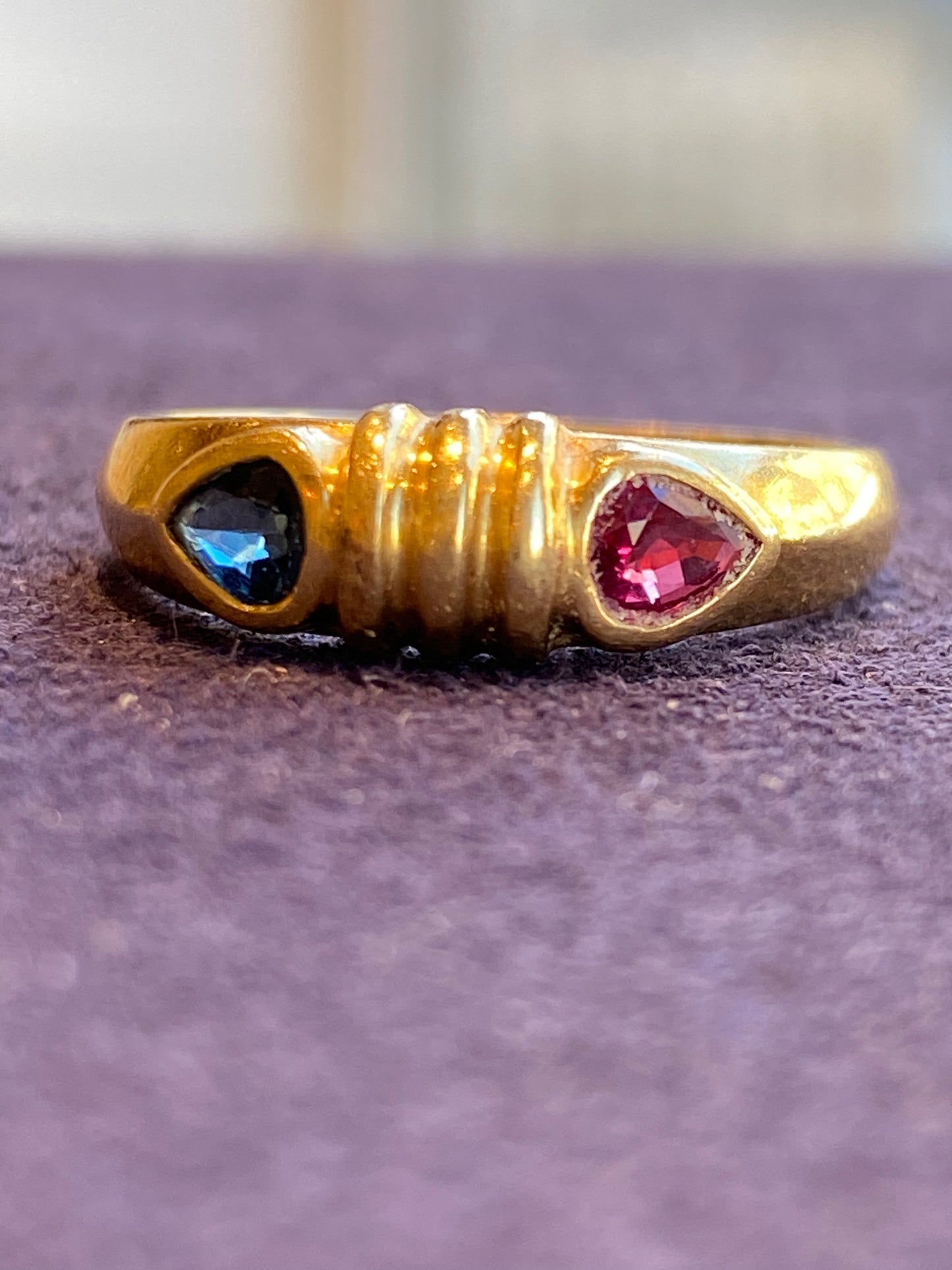 BAGUE JARRETIERE OR, SAPHIR  & RUBIS