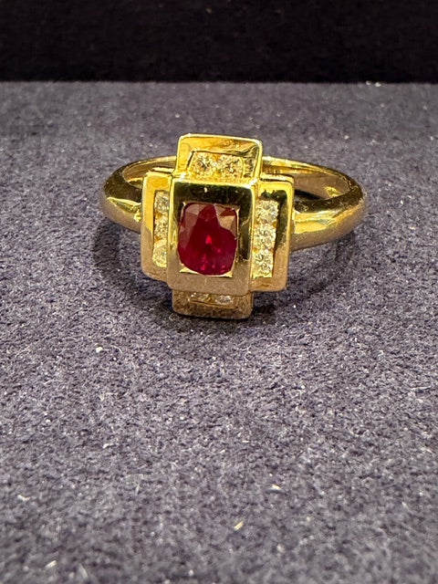 BAGUE MODERNE POMPADOUR STYLISEE RUBIS & DIAMANTS