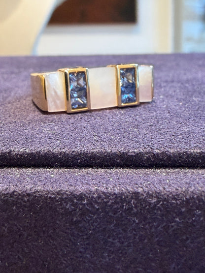 BAGUE MODERNISTE NACRE & SAPHIRS