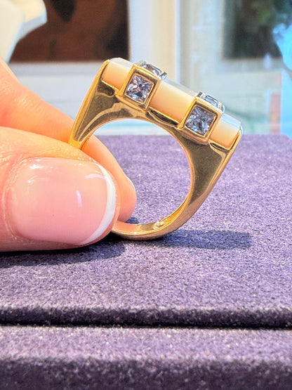 BAGUE MODERNISTE NACRE & SAPHIRS