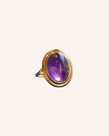 BAGUE ANCIENNE EN OR JAUNE & AMETHYSTE CABOCHON