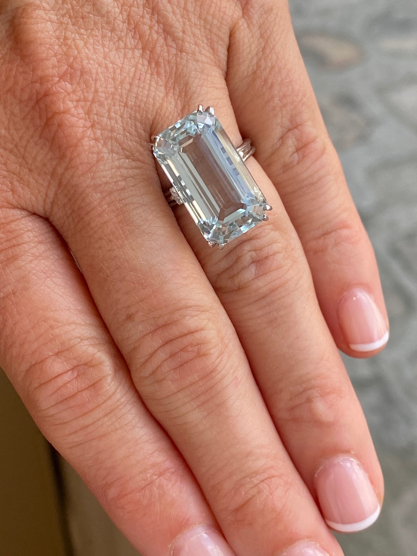 BAGUE COCKTAIL AIGUE-MARINE & DIAMANTS 60'