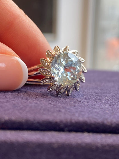 BAGUE MOUVEMENTEE EN OR GRIS & AIGUE-MARINE