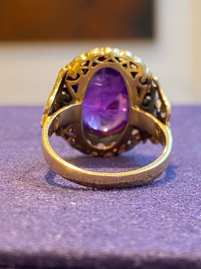 BAGUE ACIENNE AMETHYSTE CABOCHON ET OPALES