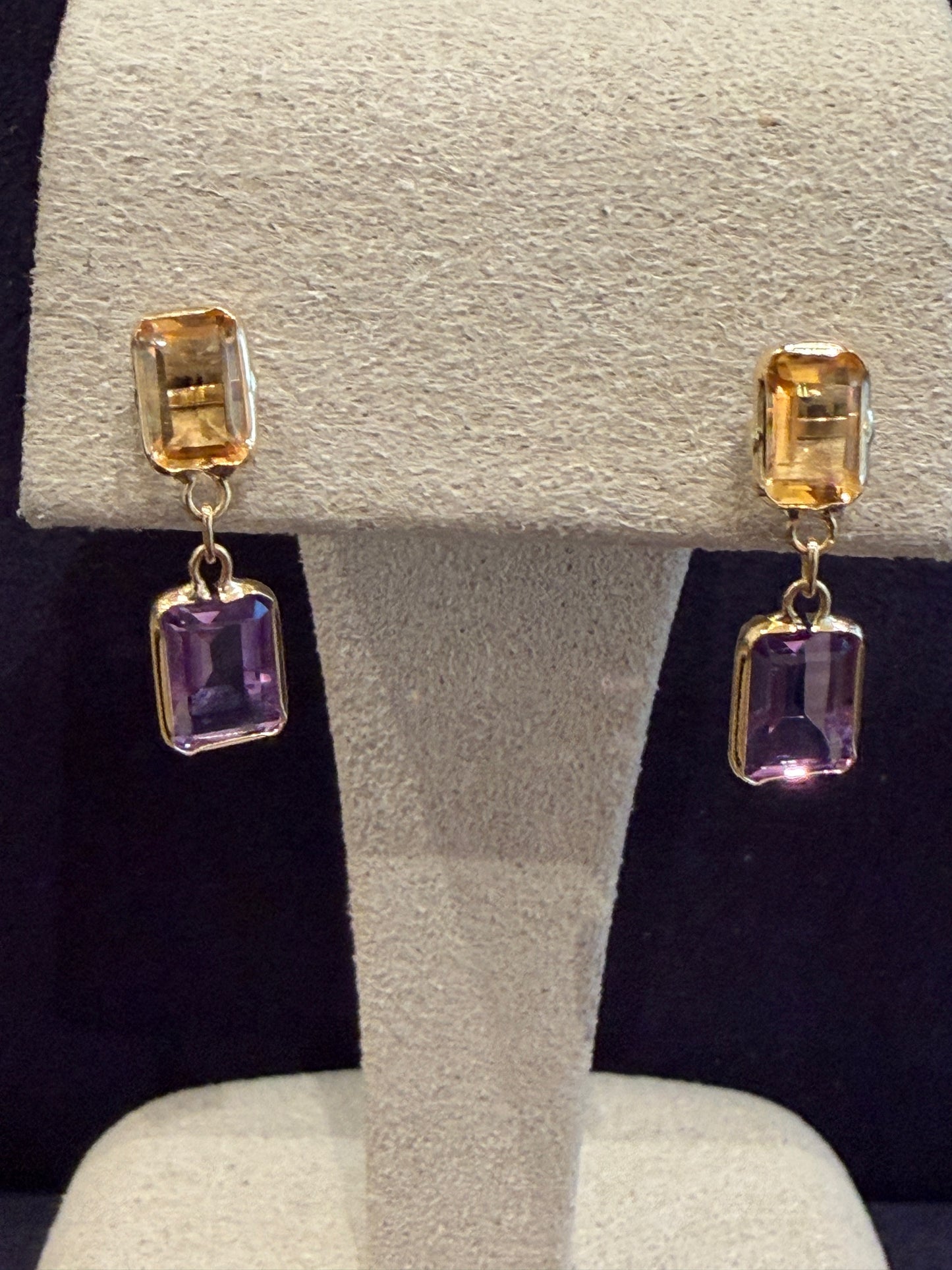 BOUCLES D'OREILLES EN OR CITRINES & AMETHYSTES