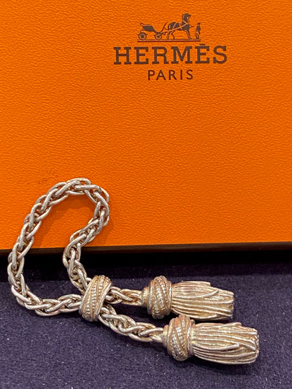 GAETAN DE PERCIN POUR HERMES, PORTE CLEFS EN ARGENT MOTIFS POMPONS