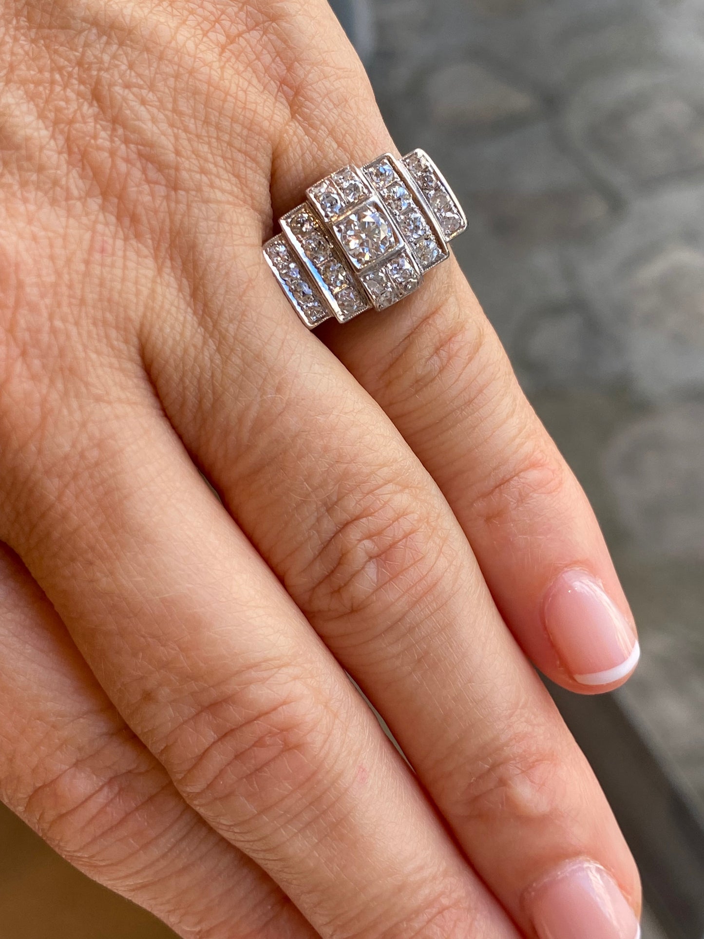 BAGUE  ART DECO PLATINE & DIAMANTS