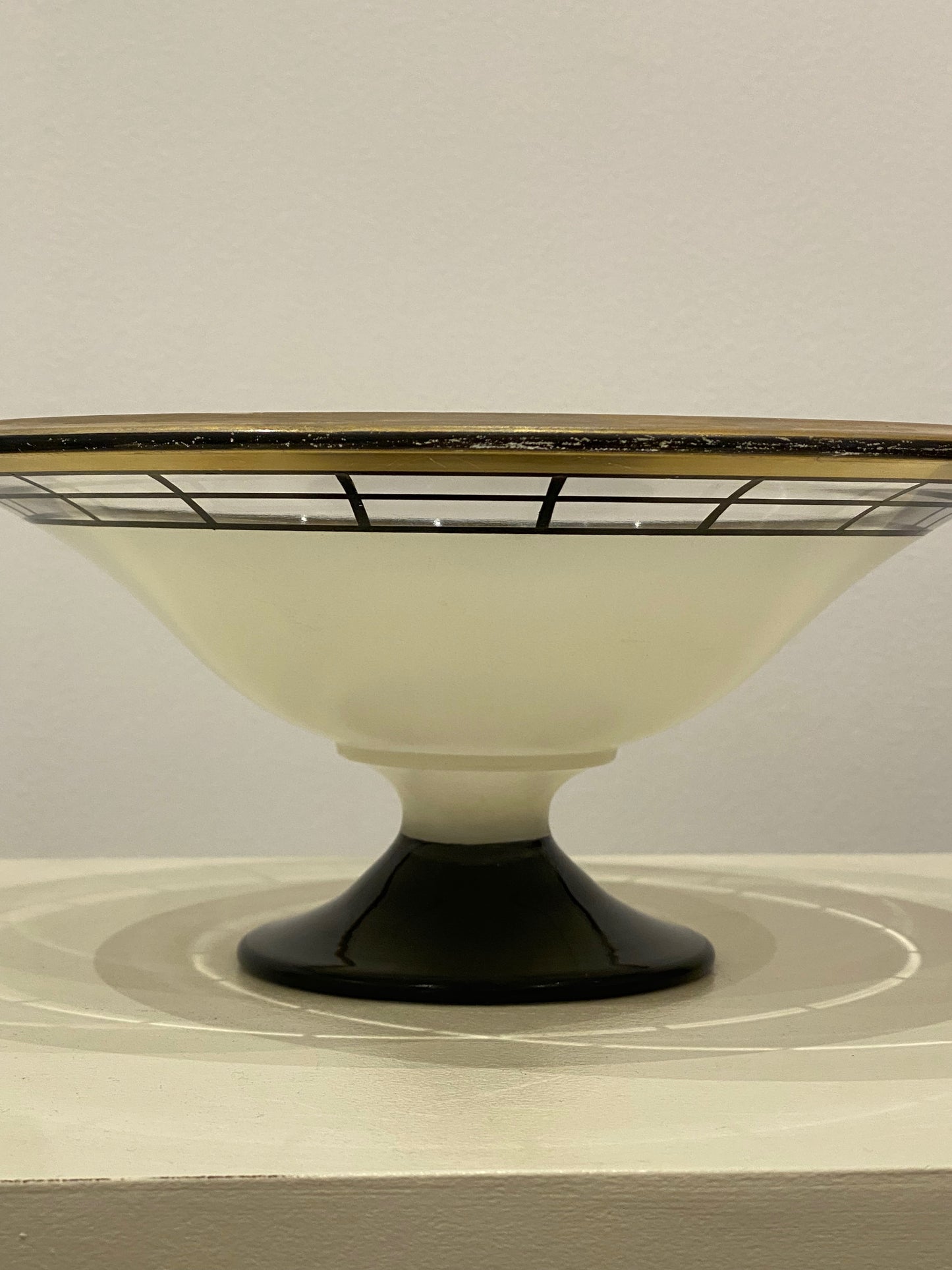 WESTMORELAND AND GLASS Cie, COUPE SUR PIED ART DECO